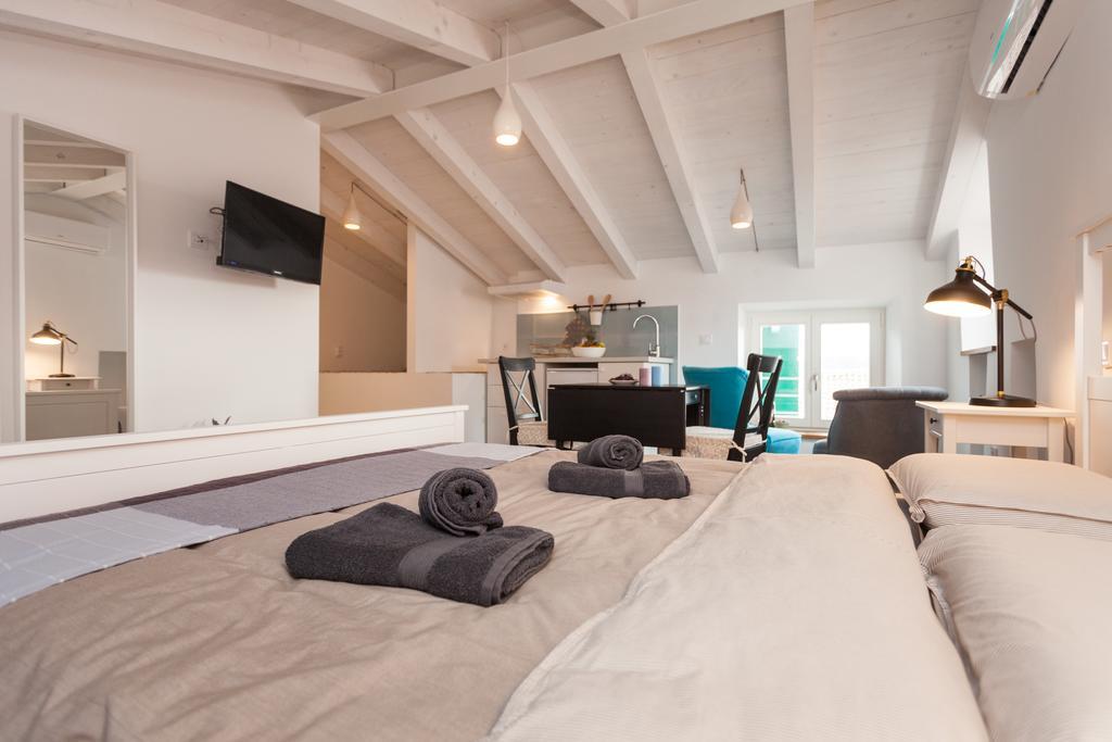 Apartments And Rooms Hey Rovinj Eksteriør billede